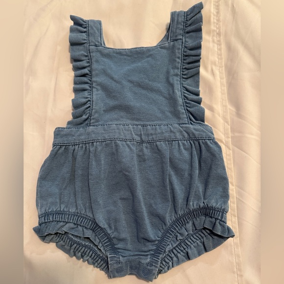 Cat & Jack Other - Baby Cat & Jack Chambray Ruffle Romper – 6–9 Months (NWT)